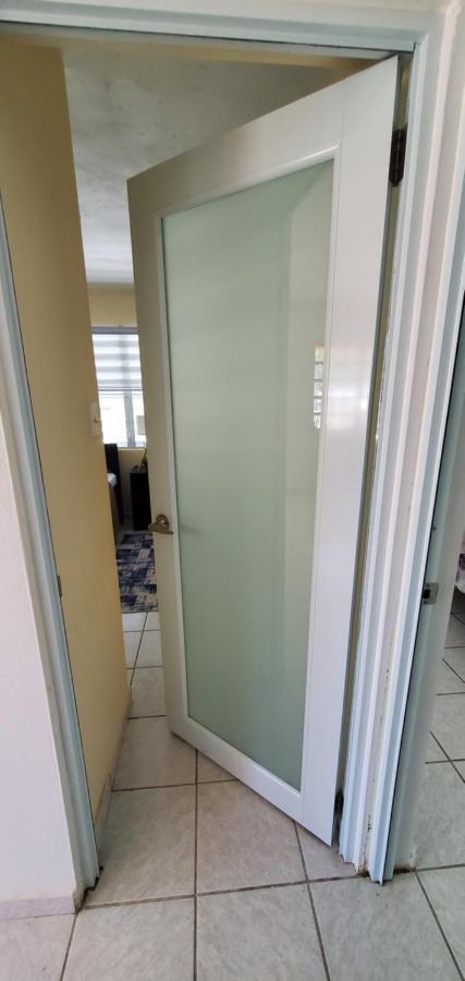 Cozy Cute Home 2Nd Floor Pay At The Property And We Have Many Method Of Payments Just Ask Us Фахардо Екстериор снимка