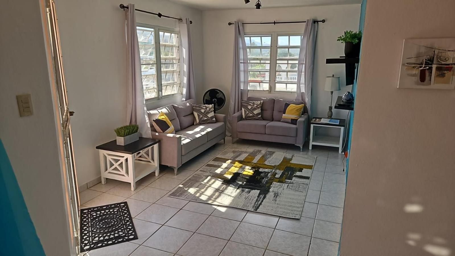 Cozy Cute Home 2Nd Floor Pay At The Property And We Have Many Method Of Payments Just Ask Us Фахардо Екстериор снимка